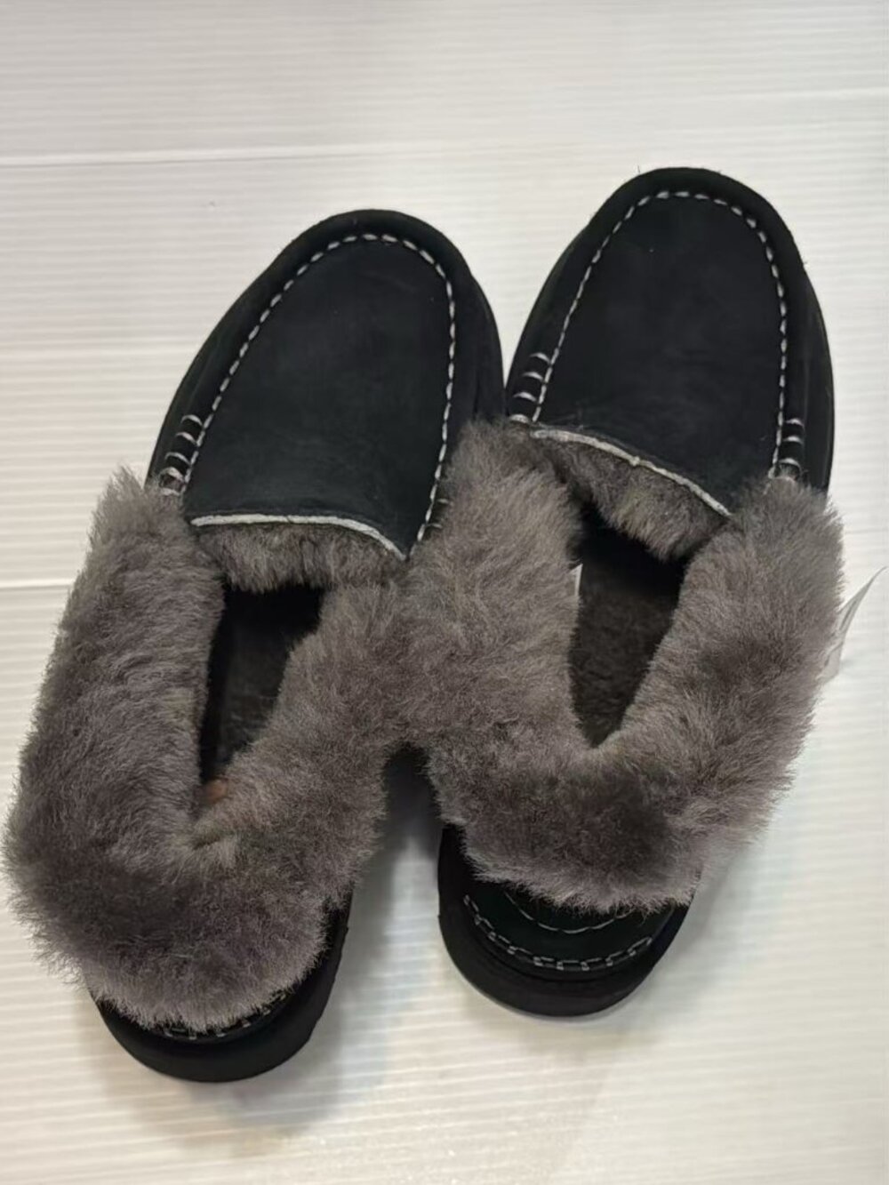 UGG Women's Ansley Parc Genuine Shearling Platform Slipper Black US8/ EUR 39